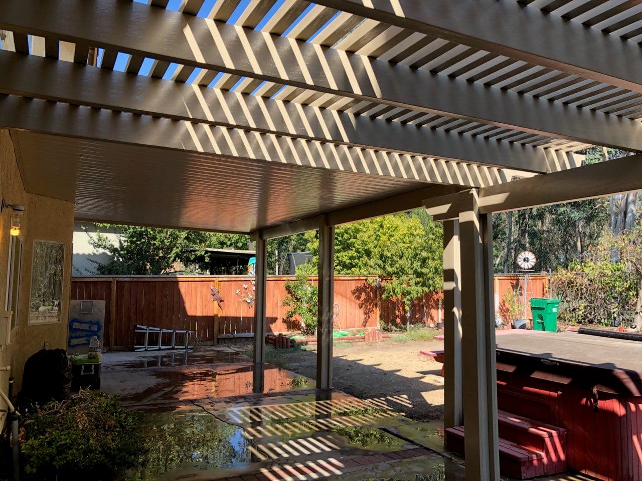 Gallery photos for Enhanced Outdoor Living with Combo Alumawood Cover: Image #1