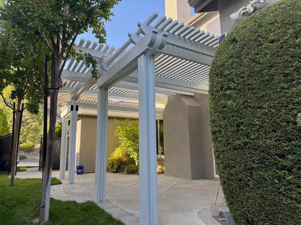 Elevate Your Outdoor Living with Lattice Alumawood